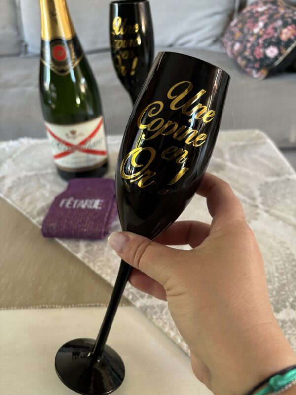 FLUTE CHAMPAGNE NOIRE - UNE COPINE EN OR – Image 4