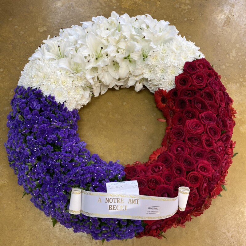 DRAPEAU FRANCAIS EN COURONNE
