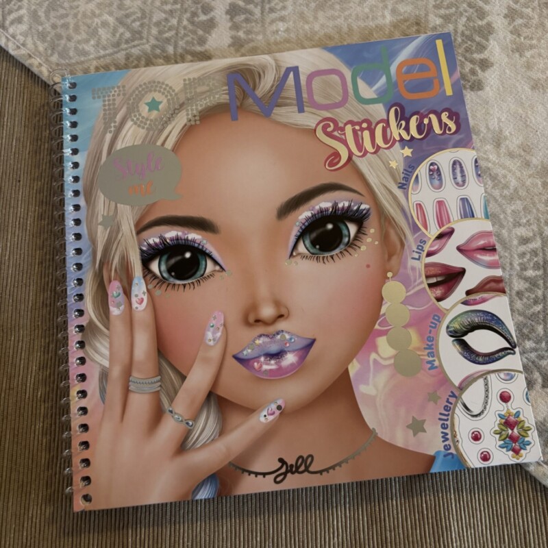 STYLE ME STICKERS - TOP MODEL