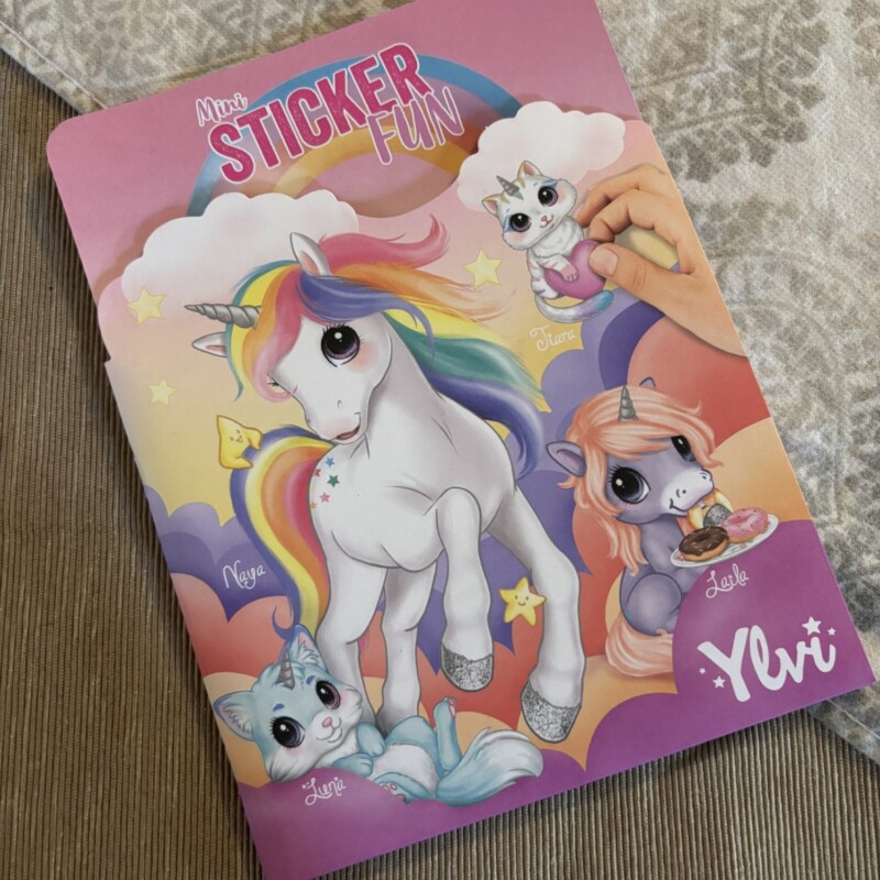 MINI STICKER FUN - YLVI