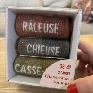 coffret-raleuse-chaussette-a-paillettes