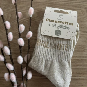 BRILLANTE CHAUSSETTES A PAILLETTES