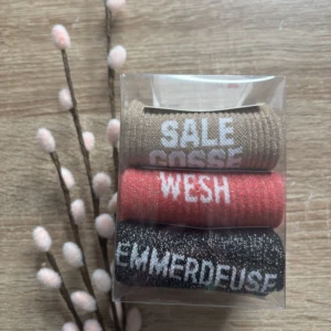 coffret-sale-gosse-chaussette-a-paillettes