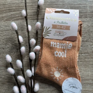 mamie-cool-soleil-chaussette-a-paillettes