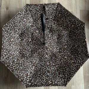 PARAPLUIE INVERSE LEOPARRD