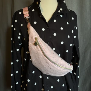 SAC BANANE ROSE CLAIR