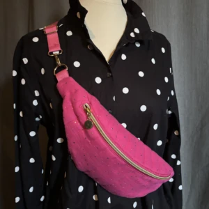 SAC BANANE ROSE VIF