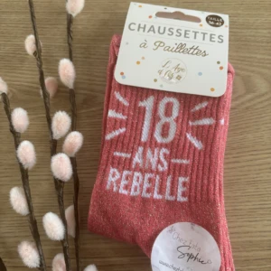 JOYEUX ANNIVERSAIRE 18 ANS CHAUSSETTES A PAILLETTES