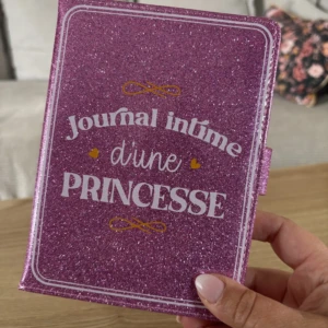 CARNET A PAILLETTES - PRINCESSE