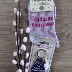 1 OFFRE PORTE CLES ET CHAUSSETTE 9.50€ - MADAME CONNASSE