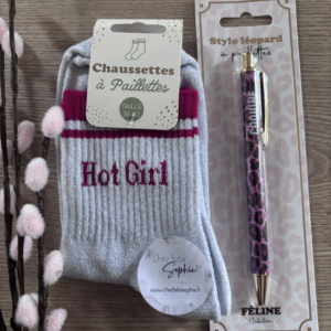 1 OFFRE STYLO ET CHAUSSETTE 9.50€ - HOT GIRL