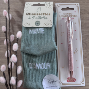 1 OFFRE STYLO ET CHAUSSETTE 9.50€ - MAMIE D'AMOUR